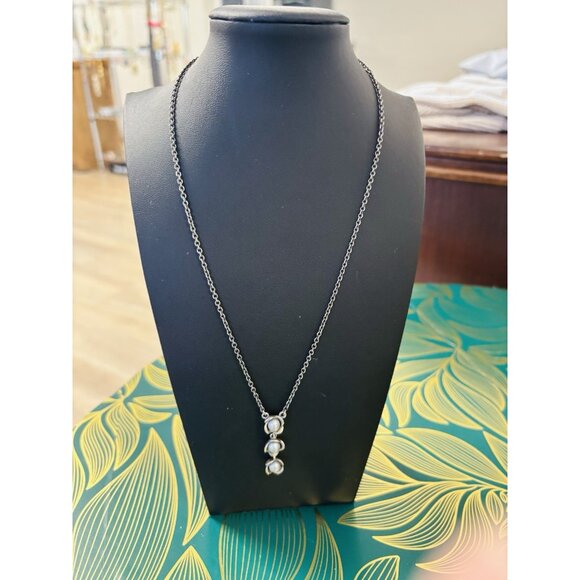 Authentic PANDORA Grey Pearl Three Wishes Flower Necklace 45cm  Retired - Picture 2 of 4